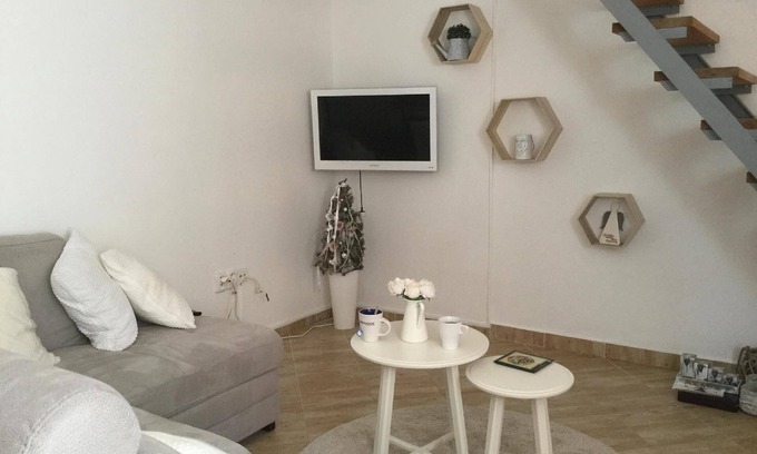 Litomysl Apartment | Flat on a gated property