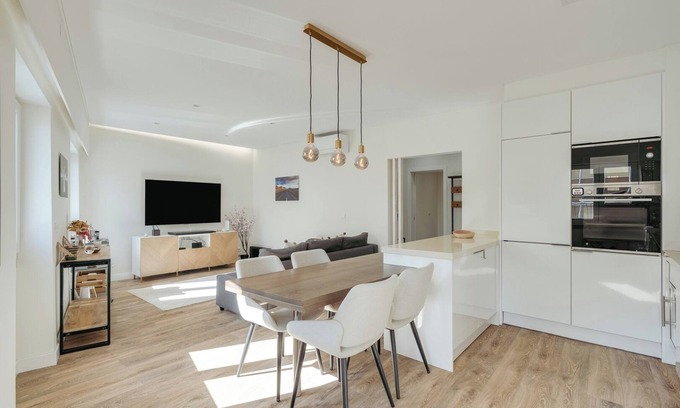 Restelo Apartment | Flat w/Balcony and Workspace by HostWise