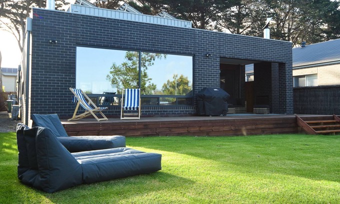 Flinders House | Flinders Haven - Large holiday home close to Flinders Village.