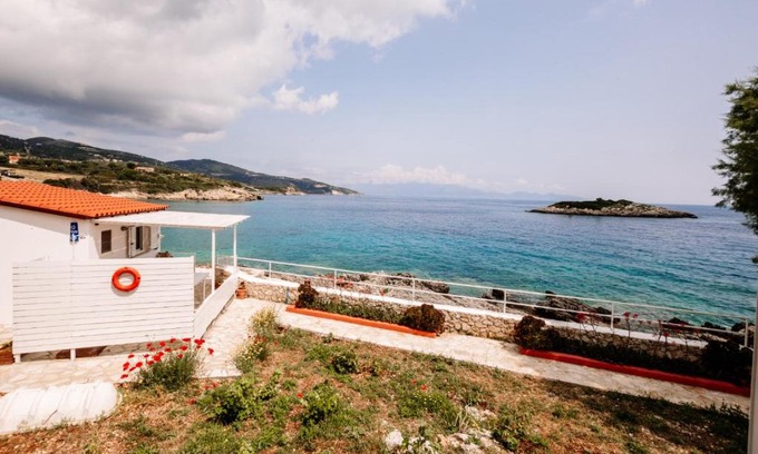 Skinaria House | Floreika Studio By The Sea