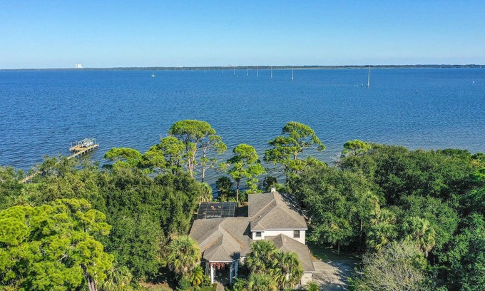 Port Saint John House | Florida Space Coast Waterfront Retreat - Family & Pet Friendly - Sleeps up to 15