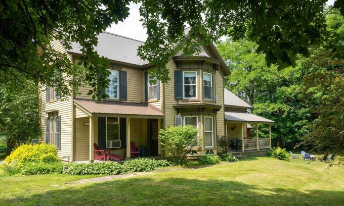 Fly Creek House | *Fly Creek Manor*3.7Mi to HOF*4Bedrooms2Ba/Sleep10
