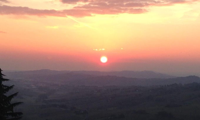 Offagna Apartment | FOR 2 PEOPLE, PARKING AND FREE WIFI, SHEETS AND TOWELS SUPPLIED