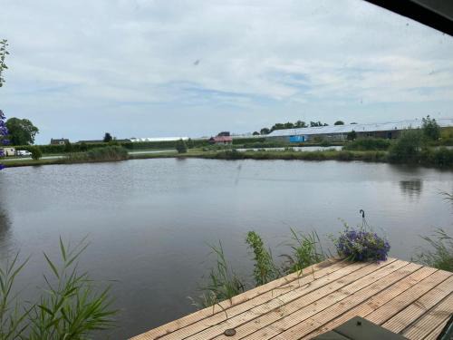 Luttelgeest Apartment | Forelwereld camping Luttelgeest aan zee vlak bij Giethoorn ,Lemmer ,Urk