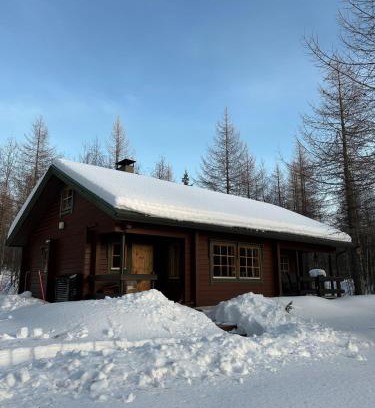 Rauhala Ski Chalet | Forest and Lake Chalet in Pallas-Yllastunturi, Levi