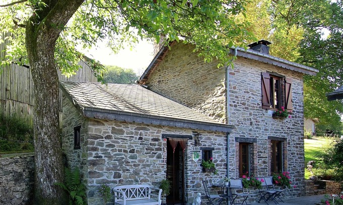 Baillamont Cottage | Forest Hideaway, Baillamont
