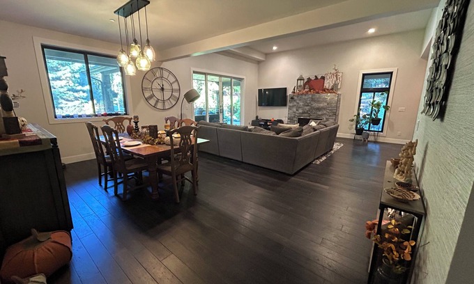 Issaquah House | Forest house with hot tub, fire pit and heated deck. Sleeps 8+