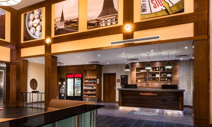 Fairgrounds Hotel | Four Points by Sheraton Louisville Airport