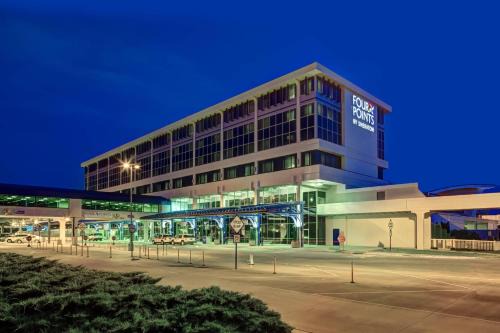 Belle Mina Hotel | Four Points Huntsville Airport