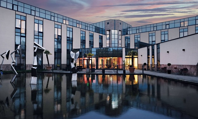 Tiefenbroich Hotel | FOUR Ratingen Düsseldorf Airport