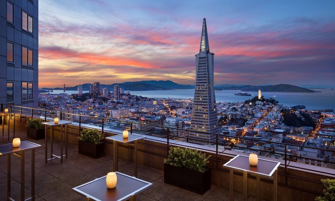 Financial District Hotel | Four Seasons Hotel San Francisco at Embarcadero