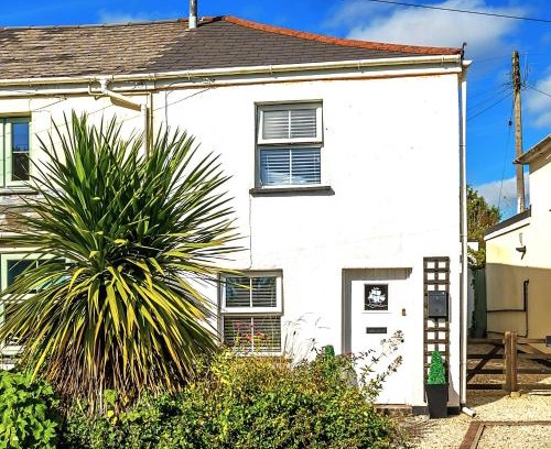 Fowey House | Fowey, quaint cottage near sea