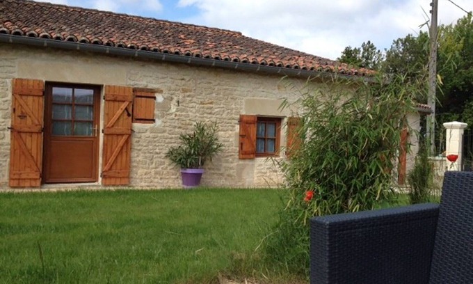 Saint-Georges-les-Baillargeaux House | Mini charming houses 4 pers 4 min Futuroscope