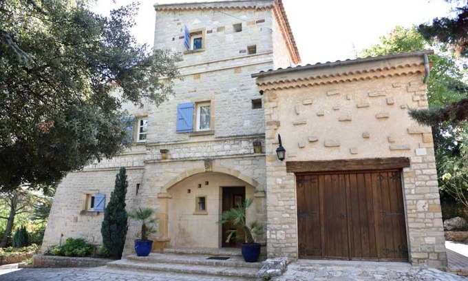 Saint-Maximin-la-Sainte-Baume Villa | 220 m² Villa ∙ 4 bedrooms ∙ 8 guests