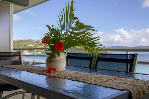 Hamilton Island Apartment | Frangipani 206 beachfront apartment