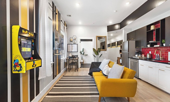 North Ironbound Apartment | Free Parking 30% Off! Prime Area Near NYC & EWR, 98 Walk score