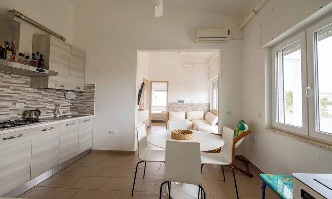 Cropani Marina House | (Free WiFi, Netflix, A/C) Beautiful beach house with garden, pine forest view