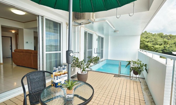 Okinawa Apartment | FreedomHillsフリーダムヒルズA棟