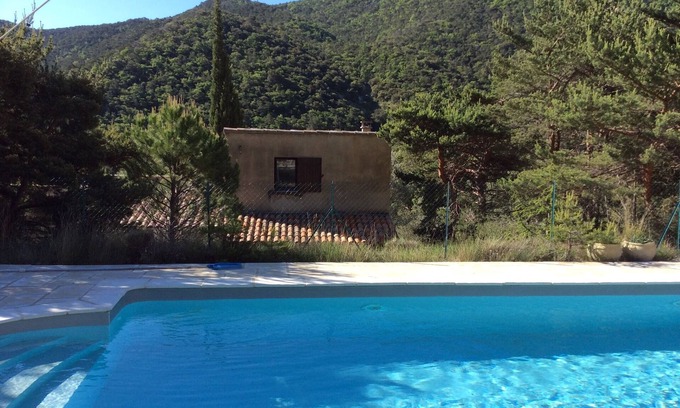 Venterol Villa | French gîte with private pool.