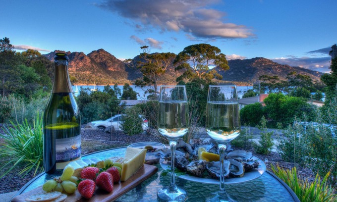 Coles Bay Apartment | Freycinet Stone Studio 4
