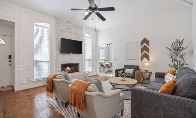 Frisco House | FRISCO-Quiet, Family Friendly; King Suite w/Garage & Yard