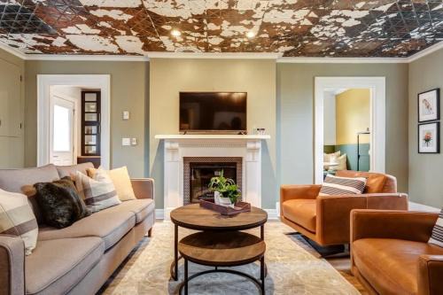 Picton Apartment | From HGTV Marigold Suite in county farmhouse
