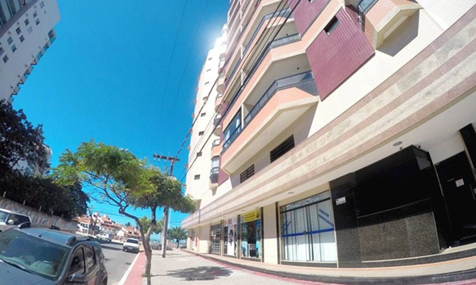 Muquicaba Apartment | Front building w/a beach in Guarapari: All furnished/Inter. wifi + cable TV