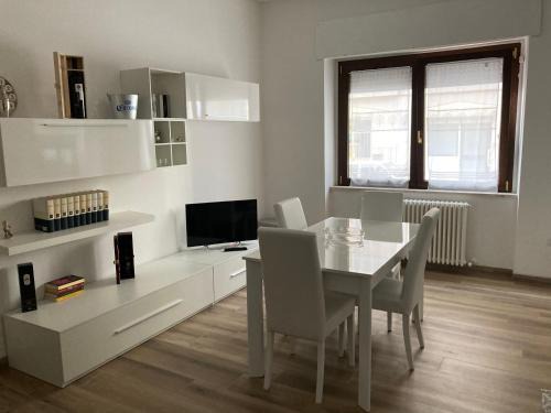 Sassari Apartment | front streat 5