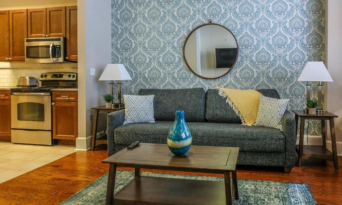 Central Business District Apartment | Frontdesk I Hibernia Tower Apts Downtown New Orleans