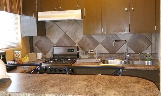 Cuba Hotel | Frontier Motel