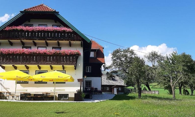 Sankt Peter am Kammersberg Bed & Breakfast | Fruhstuckspension Bischof i d Wiesen