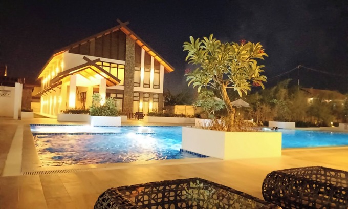 Basak Condo | Full Cozy 1BR w/Pool, Balcony w/Panoramic View, PrimeTV by Mall & Airport