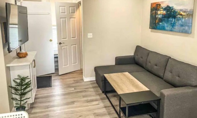 Bethpage Apartment | Full modern 1Bdr Apt w/ Private Entrance on 2nd FL