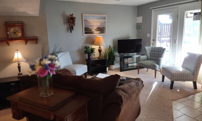 Goode Apartment | Full Terrace Apt. near Universities, Mountains, Lakes, D-Day Memorial, LU