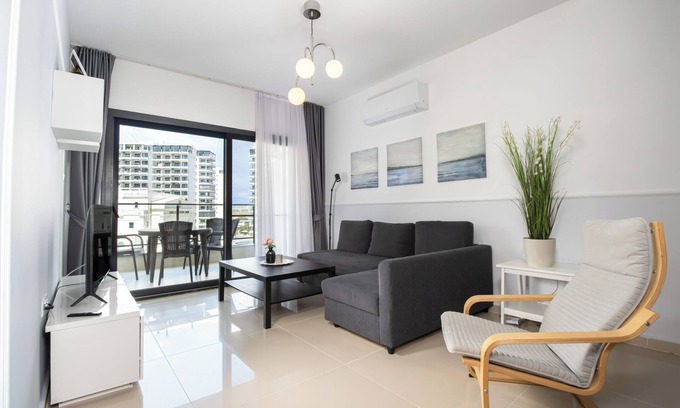 Bahceler Apartment | Fully furnished 1+1 apartment in the heart of Long Beach, Caesar Resort