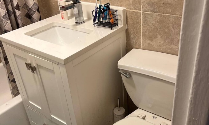 East Harlem Apartment | Fully Furnished 1BR Apt Prime E 101st St Location, Steps from Central Park