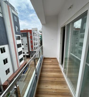Madhapur Apartment | fully furnished 2BHK in Madhapur Mee Homes Family stay