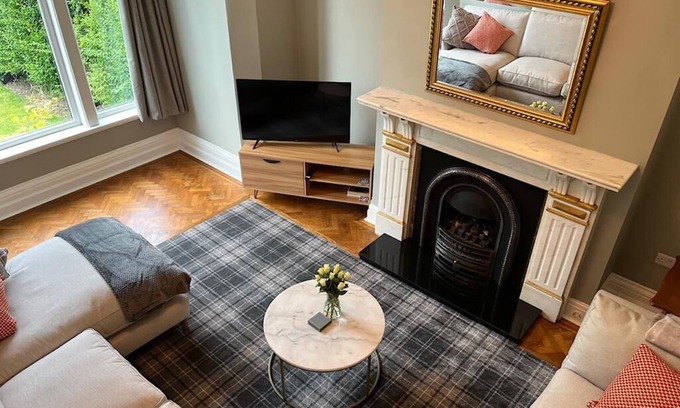 Lytham St. Anne's Apartment | Fully refurbished modern ground floor 2 bed apartment. 700 yards from the beach❤