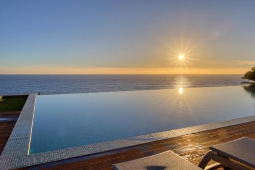 Sao Martinho Apartment | Funchal Acqua Blue 5L, a Home in Madeira