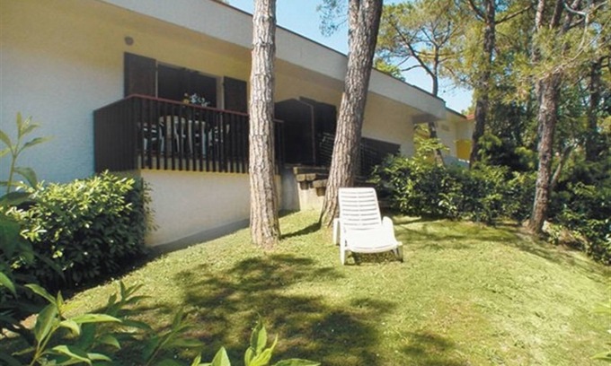 Lignano Pineta Apartment | Functional flat with balcony for 7 guests in Lignano Sabbiadoro