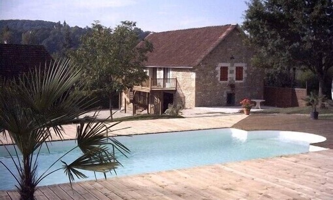 Les Quatre-Routes-du-Lot Cottage | furnished accommodation in the town of Quatre Routes du Lot