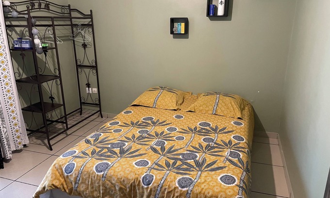 Saint-Andre Bed & Breakfast | Furnished air-conditioned room in a villa with swimming pool