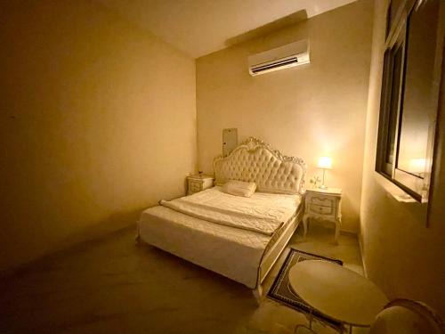 Ghayathi House | Furnished Room at Ghayathi