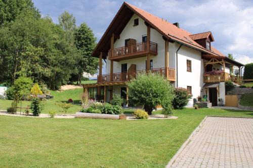 Neualbenreuth Hotel | Gästehaus Sporrer