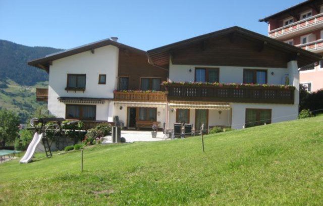 Jerzens House | Gästeheim Lederle