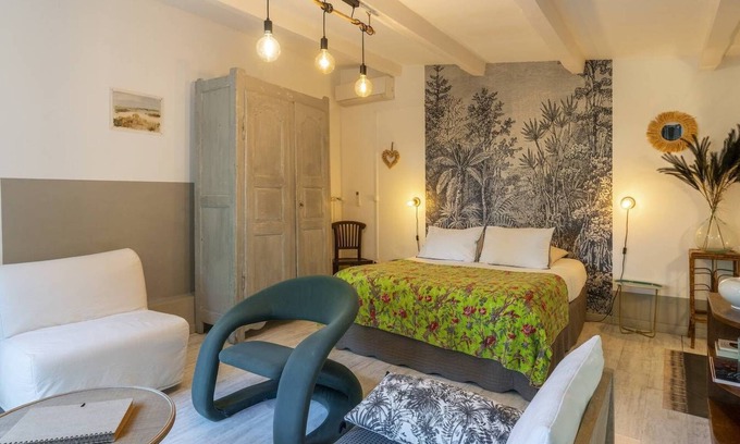 St.-Remy-de-Provence Cottage | Gîte BAMBOU vue jardin - Mas la Pauline