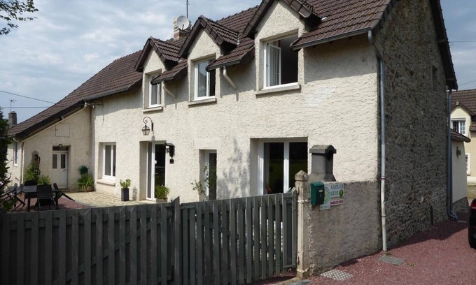 Saint-Sauveur-Lendelin House | Gîte de 8 Personnes Dans un Style Normand Situé à Ancteville, Proche de la mer