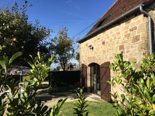 Puy-d'Arnac Apartment | Gîte de France à Puy-d'Arnac 3 épis - Gîte de France 4 personnes MAE-9864