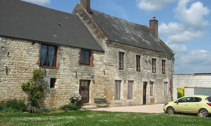 Bossus-les-Rumigny House | gîte les bois georges