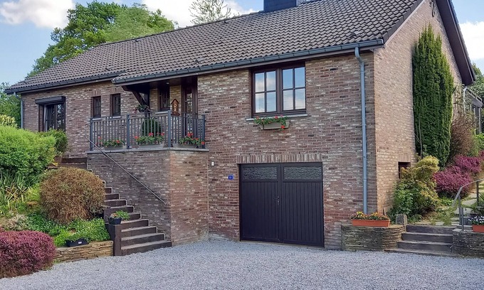 Champlon House | Gîte Les Sittelles - Journal/Tenneville